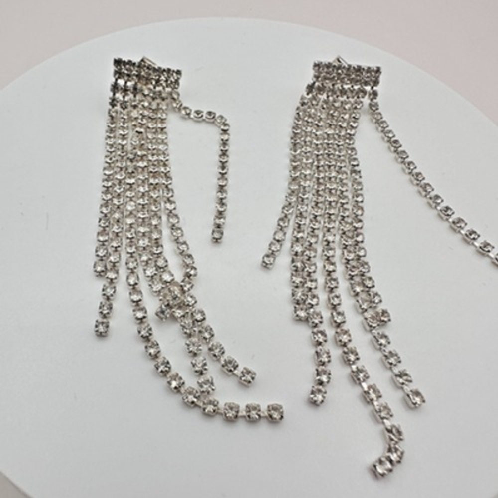 Vintage Y2K Clear Rhinestone Tassel Fringe Dangle Earrings Silver Tone Jewelry